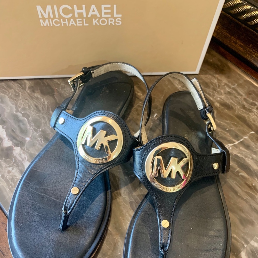 MICHAEL KORS: Aubrey Charm Thong